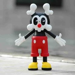 Kranyus OG Colorway Red/Black Theodoru X Martian Toys