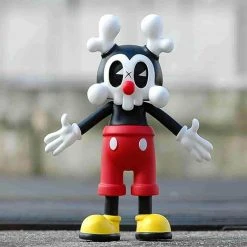 Kranyus OG Colorway Red/Black Theodoru X Martian Toys