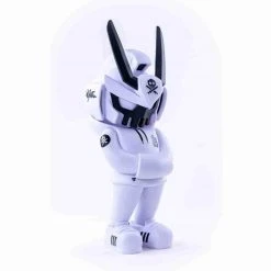 MEGA TEQ 63 White - 12.5 Inch Medium Art Figure By Martian Toys X Quiccs