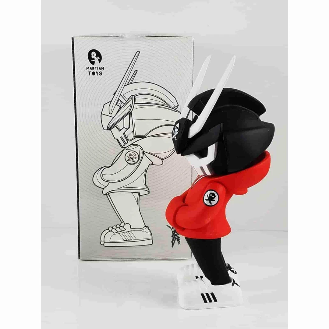 Quiccs X Martian Toys – 6″ TEQ63 (RED) 3 Quiccs X Martian Toys – 6″ TEQ63 (RED)