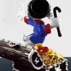 Scrooge McDuck LE Exclusive By Arribas Brothers X Disney With Swarovski® Crystals 23 Scrooge McDuck LE Exclusive By Arribas Brothers X Disney With Swarovski® Crystals
