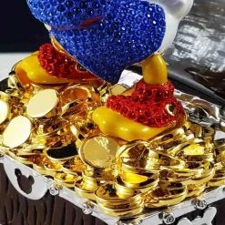 Scrooge McDuck LE Exclusive By Arribas Brothers X Disney With Swarovski® Crystals 26 Scrooge McDuck LE Exclusive By Arribas Brothers X Disney With Swarovski® Crystals