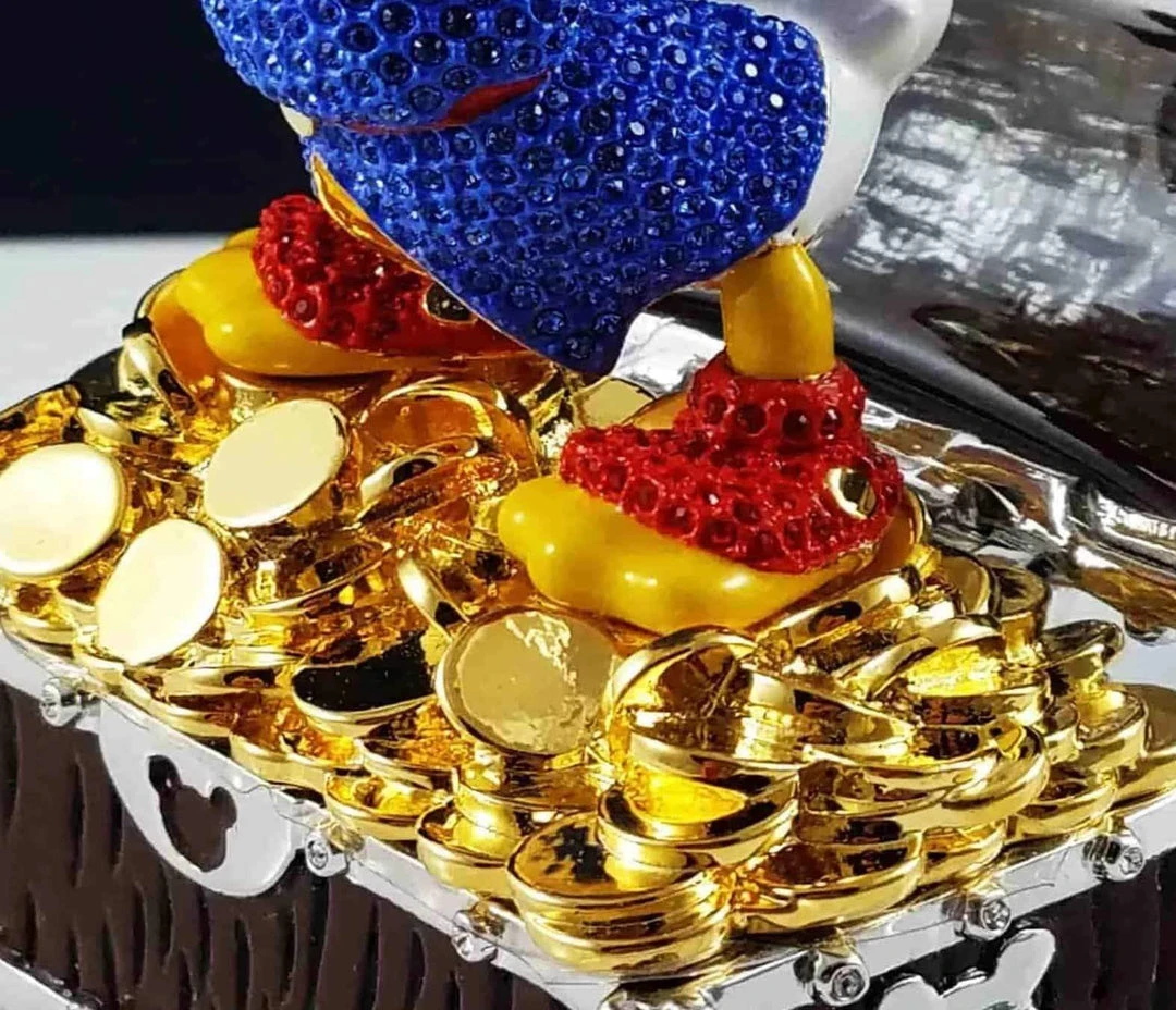 Scrooge McDuck LE Exclusive By Arribas Brothers X Disney With Swarovski® Crystals 8 Scrooge McDuck LE Exclusive By Arribas Brothers X Disney With Swarovski® Crystals